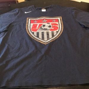 NWOT 2 XL Men’s Nike US Soccer Navy T Shirt 👍